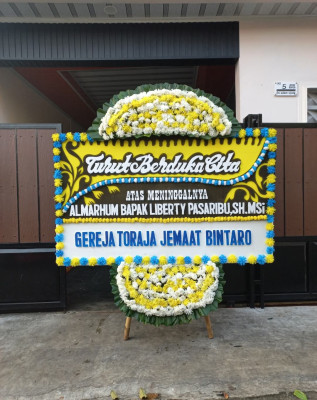 Papan Bunga Duka di Tobelo